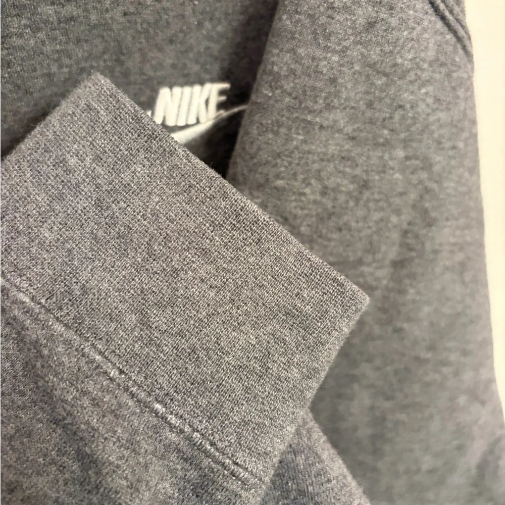Nike Men's Charcoal grey Hoodie xl classic pocket logo athletic